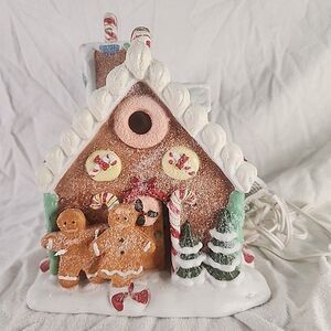 House Mervyn's Gingerbread Ceramic Lighted 9"Tx7.5"Wx8.5"D Vintage 2001 Rare